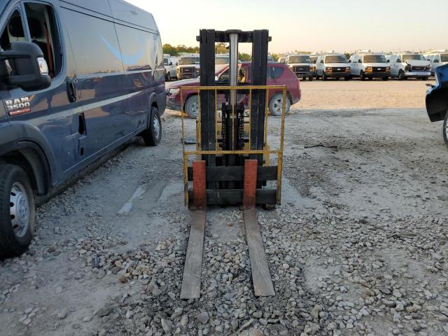 ST2452844068 - 2011 CLAR FORKLIFT 黄色 照片 5