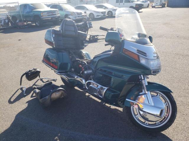 1HFSC2214SA700379 - 1995 HONDA GL1500 A/2 GREEN photo 1