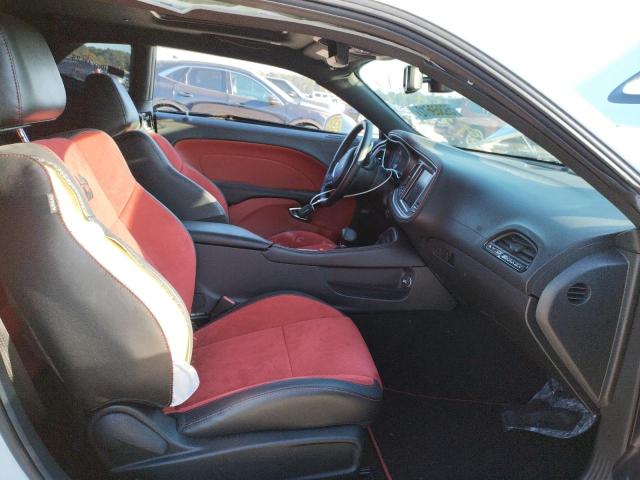 2C3CDZFJ1LH106063 - 2020 DODGE CHALLENGER WHITE photo 5