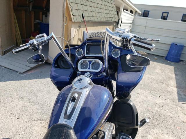 1HD1TAN18FB957443 - 2015 HARLEY-DAVIDSON FLTRUSE CV BLUE photo 5