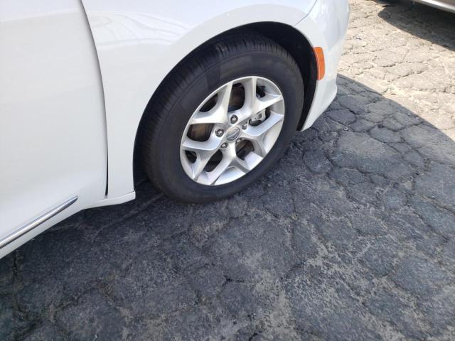 2C4RC1GG5LR181503 - 2020 CHRYSLER PACIFICA L WHITE photo 9