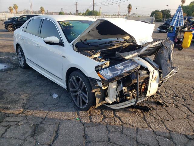 1VWDT7A31HC059575 - 2017 VOLKSWAGEN PASSAT R-L 白色 照片 1