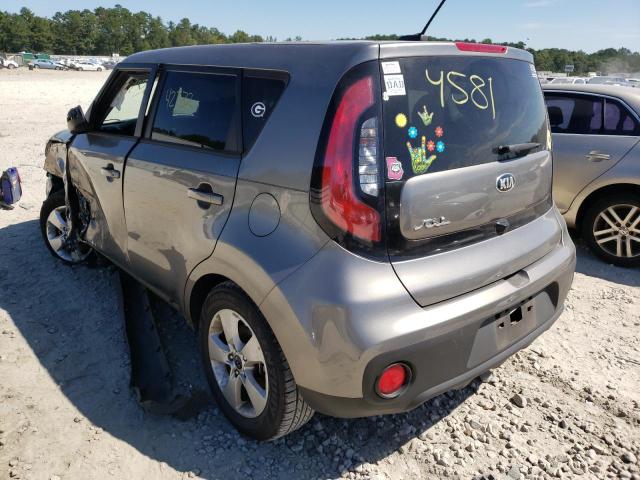 KNDJN2A21J7584581 - 2018 KIA SOUL GRAY photo 3