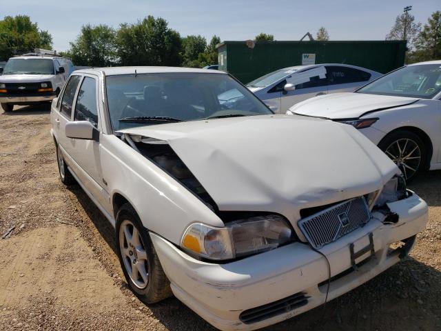 YV1LS5574W1536473 - 1998 VOLVO S-70 WHITE photo 1