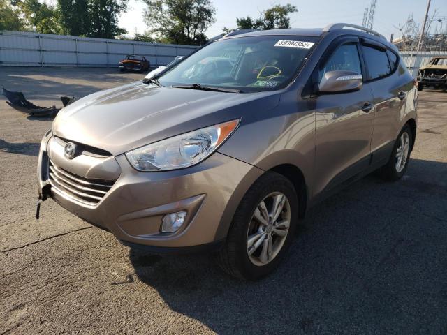 KM8JUCAC7DU710185 - 2013 HYUNDAI TUCSON GLS BEIGE photo 2