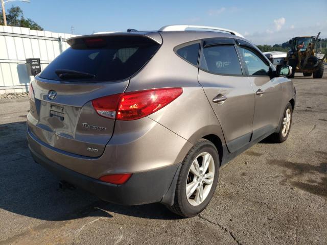 KM8JUCAC7DU710185 - 2013 HYUNDAI TUCSON GLS BEIGE photo 4