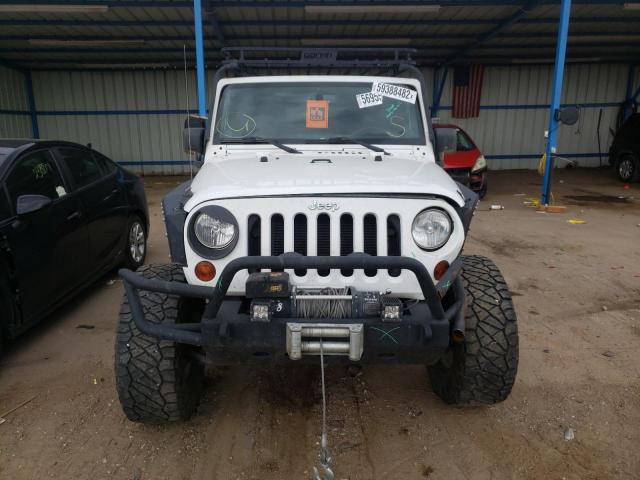 1C4AJWBG3DL583991 - 2013 JEEP WRANGLER S WHITE photo 9