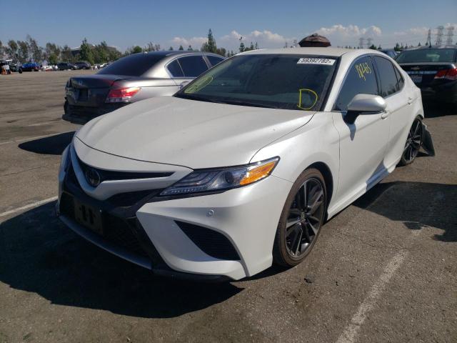 4T1K61AK9LU942473 - 2020 TOYOTA CAMRY XSE WHITE photo 2