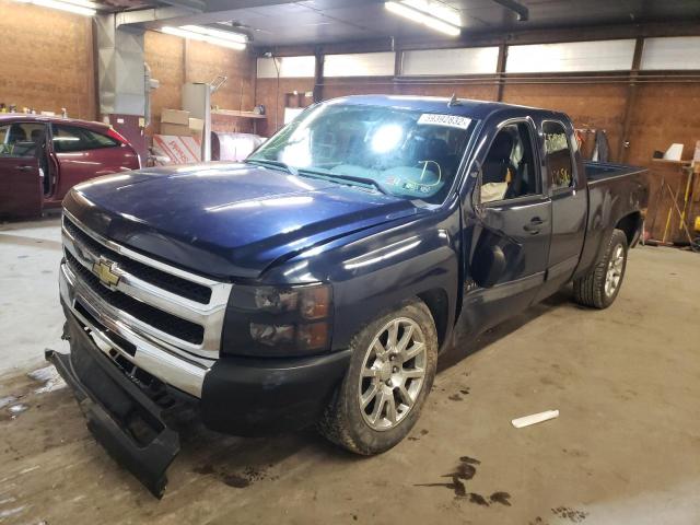 1GCSKSE30AZ180336 - 2010 CHEVROLET SILVERADO BLUE photo 2