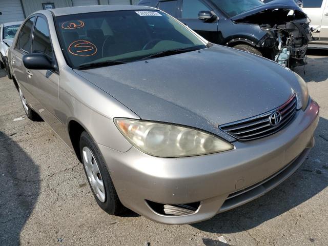 JTDBE32K863065115 - 2006 TOYOTA CAMRY LE GOLD photo 1