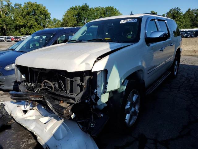 1GNSKKE32BR201552 - 2011 CHEVROLET SUBURBAN K CREAM photo 2