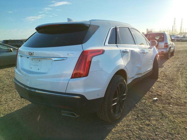 1GYKNCRS7HZ243628 - 2017 CADILLAC XT5 PREMIU WHITE photo 4