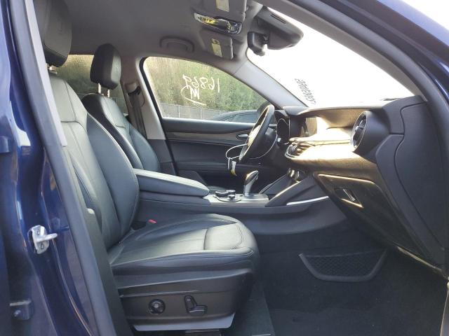 ZASFAKBN5J7B60547 - 2018 ALFA ROMEO STELVIO TI BLUE photo 5