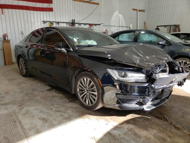 3LN6L5A92JR626111 - 2018 LINCOLN MKZ PREMIE BLACK photo 1