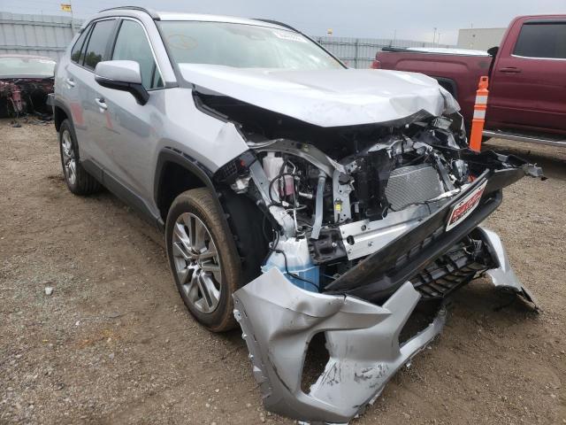 2T3A1RFV9NC302285 - 2022 TOYOTA RAV4 XLE P SILVER photo 1