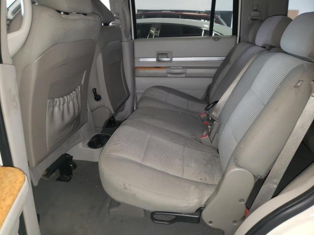 1A8HW58P07F560598 - 2007 CHRYSLER ASPEN LIMI WHITE photo 6