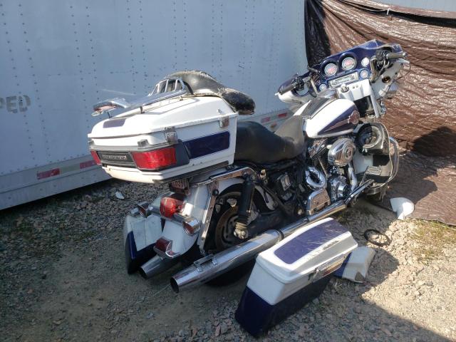 1HD1FC41X7Y633087 - 2007 HARLEY-DAVIDSON FLHTCUI 白色 照片 4
