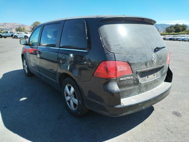 2V4RW3D14AR263132 - 2010 VOLKSWAGEN ROUTAN SE BLACK photo 3