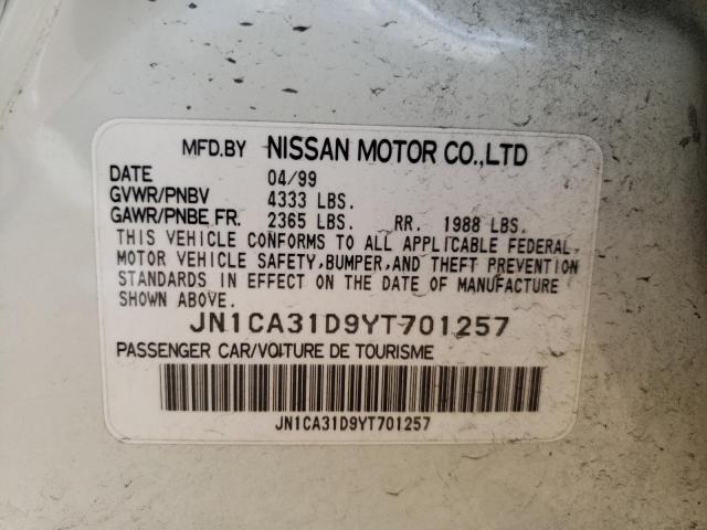 JN1CA31D9YT701257 - 2000 NISSAN MAXIMA GLE WHITE photo 10