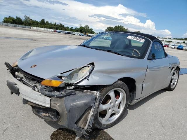 WP0CA2981WU620680 - 1998 PORSCHE BOXSTER SILVER photo 2