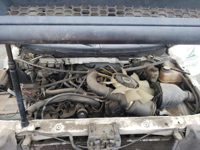 1FTRF12225NA57966 - 2005 FORD F-150 WHITE photo 7