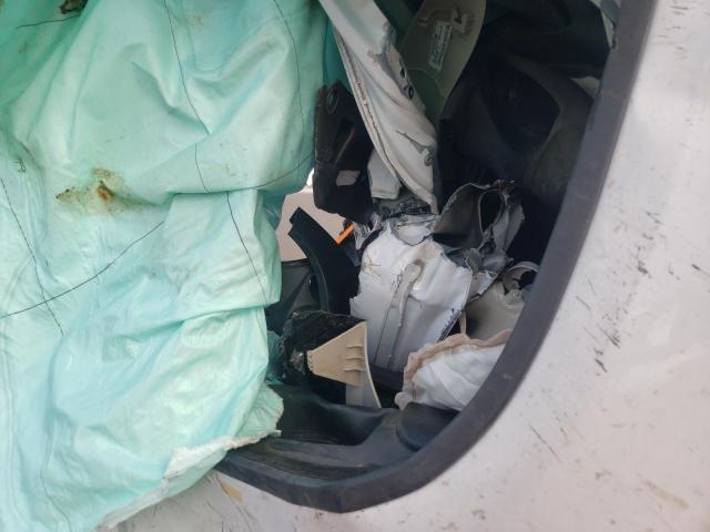 3C6URVHG0LE119353 - 2020 RAM PROMASTER WHITE photo 8