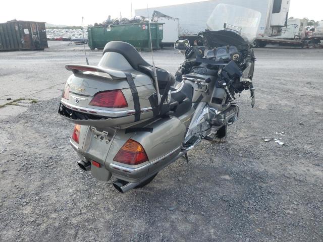 1HFSC47002A101121 - 2002 HONDA GL1800 GOLD photo 4