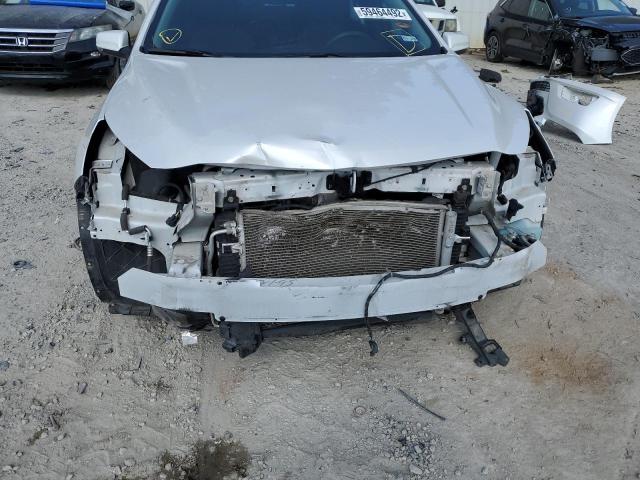 1G11C5SL2FF150089 - 2015 CHEVROLET MALIBU 1LT 白色 照片 9