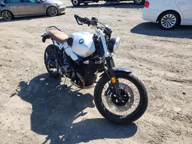 WB10J3309HZ793796 - 2017 BMW R NINE T S SILVER photo 1