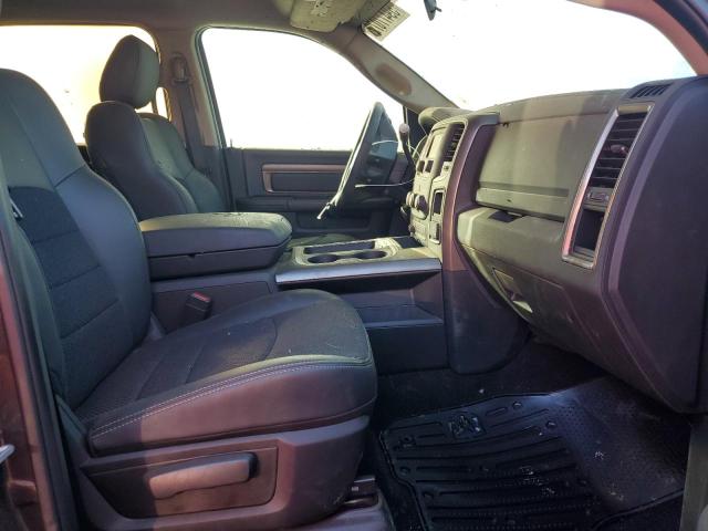 3C6UR5DL9JG347551 - 2018 RAM 2500 SLT 灰色 照片 5