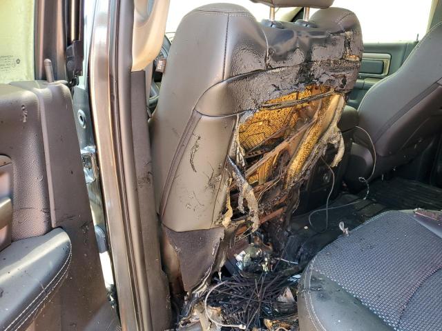 3C6UR5DL9JG347551 - 2018 RAM 2500 SLT 灰色 照片 9