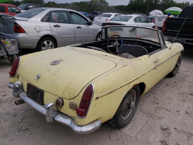 GHN3L123466 - 1967 MG B YELLOW photo 4