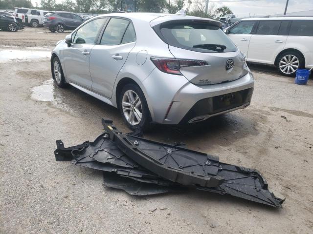 JTNK4RBE3K3052715 - 2019 TOYOTA COROLLA SE SILVER photo 3