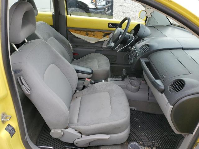 3VWCK21C22M406225 - 2002 VOLKSWAGEN NEW BEETLE 黄色 照片 5
