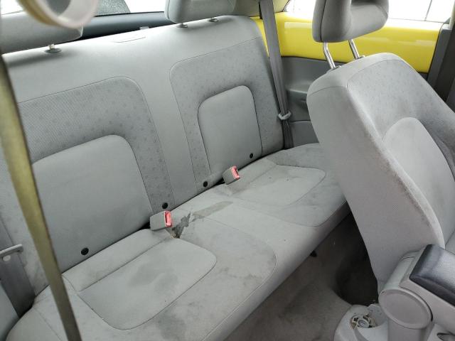 3VWCK21C22M406225 - 2002 VOLKSWAGEN NEW BEETLE 黄色 照片 6