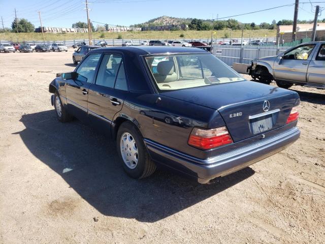 WDBEA32E1RC133440 - 1994 MERCEDES-BENZ E 320 BLUE photo 3