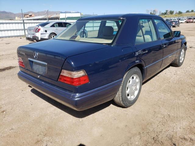 WDBEA32E1RC133440 - 1994 MERCEDES-BENZ E 320 BLUE photo 4