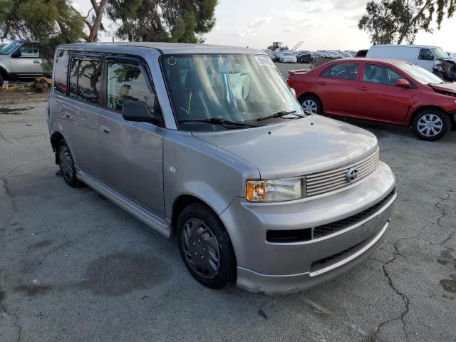 JTLKT324440140855 - 2004 TOYOTA SCION XB SILVER photo 1