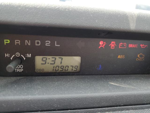 JTLKT324440140855 - 2004 TOYOTA SCION XB SILVER photo 8