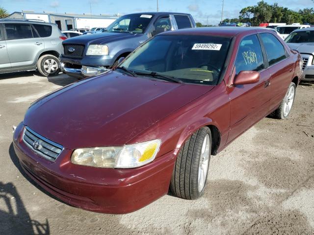 4T1BG22K0YU957811 - 2000 TOYOTA CAMRY CE RED photo 2