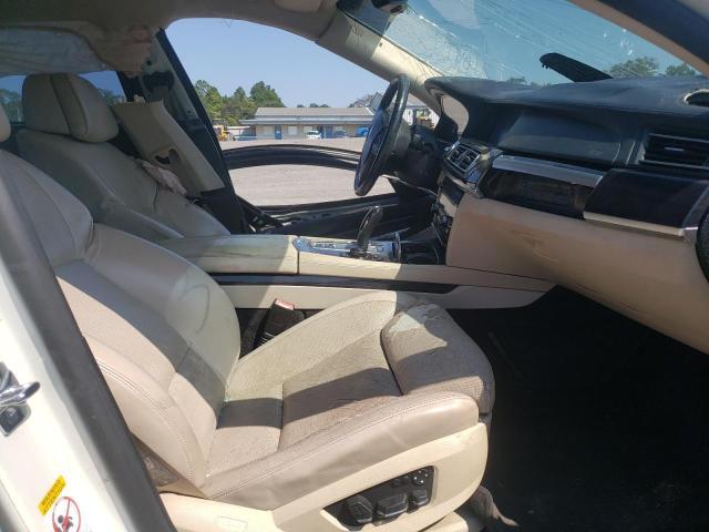 WBAKB83529CY57681 - 2009 BMW 7 SERIES Weiß Foto 5