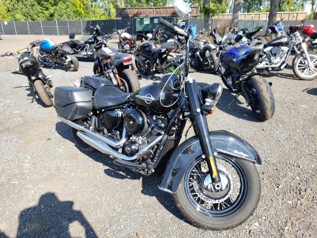 1HD1YAJ1XJC047089 - 2018 HARLEY-DAVIDSON FLHC HERIT BLACK photo 1