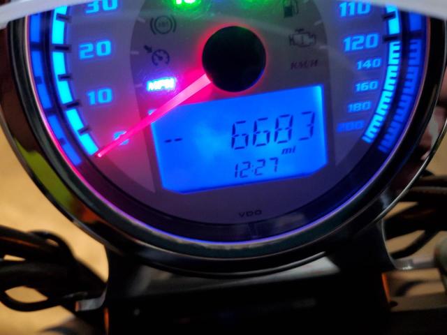 5VPLB36N2F3046322 - 2015 VICTORY MOTORCYCLES GUNNER GRAY photo 8