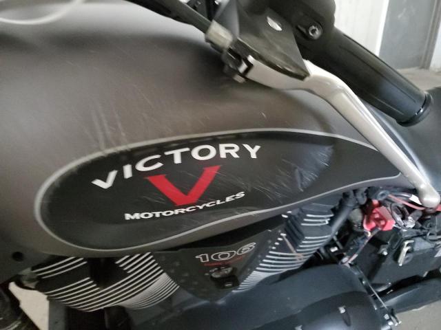 5VPLB36N2F3046322 - 2015 VICTORY MOTORCYCLES GUNNER GRAY photo 9