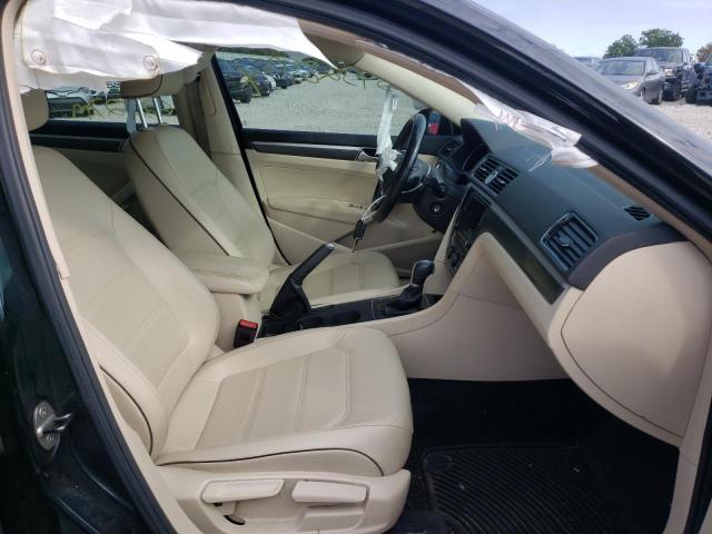 1VWDT7A31HC046387 - 2017 VOLKSWAGEN PASSAT R-L 黑色 照片 5