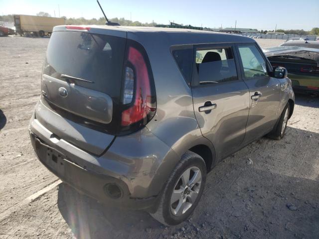 KNDJN2A20J7609244 - 2018 KIA SOUL GRAY photo 4