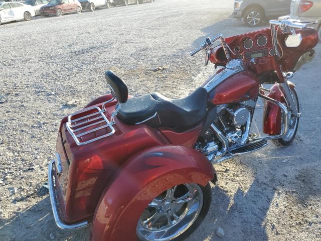 1HD1MAM16DB857160 - 2013 HARLEY-DAVIDSON FLHTCUTG T RED photo 4