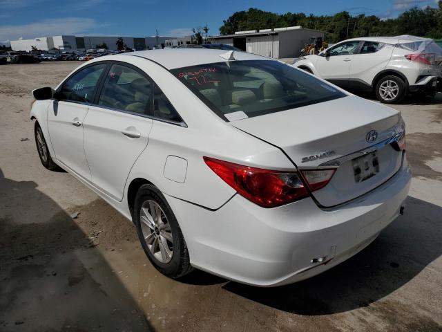 5NPEB4AC0BH083841 - 2011 HYUNDAI SONATA GLS WHITE photo 3