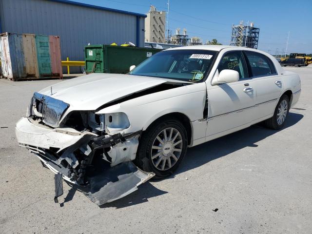 1LNHM81V57Y602982 - 2007 LINCOLN TOWN CAR S WHITE photo 2