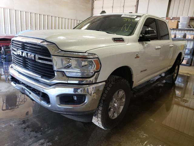 3C6UR5DL8KG563652 - 2019 RAM 2500 BIG H WHITE photo 2